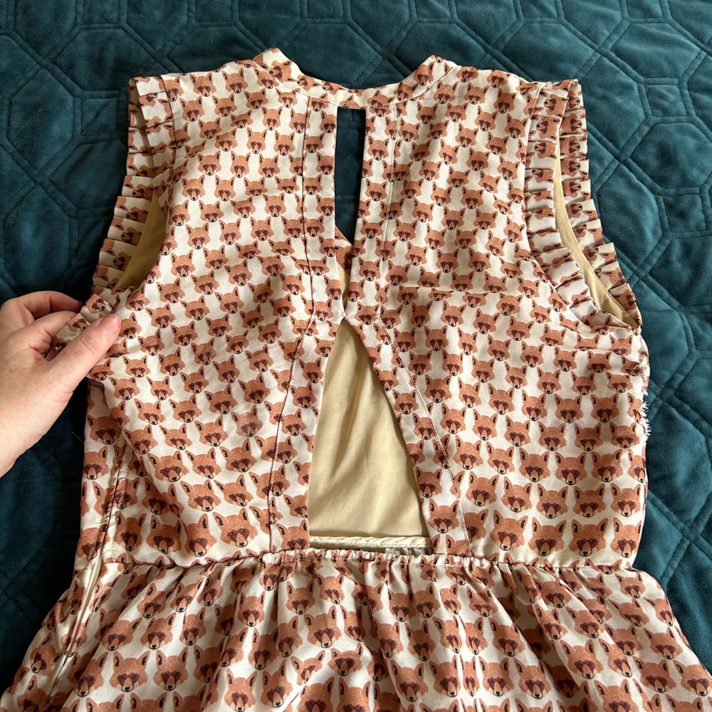 Long foxy dress with open back detail - Picture 5 of 5